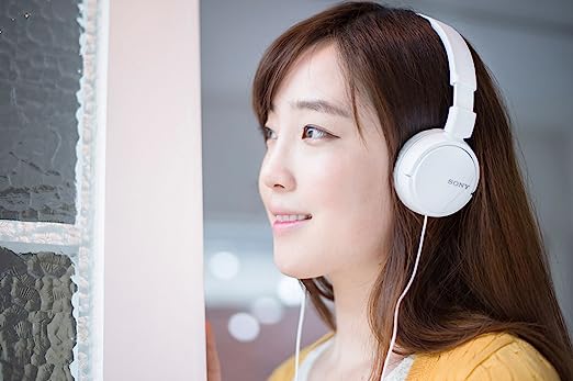 Sony MDR-ZX110A Wired On Ear Headphone without Mic (White) Sony MDR-ZX110A Wired On Ear Headphone without Mic (White)